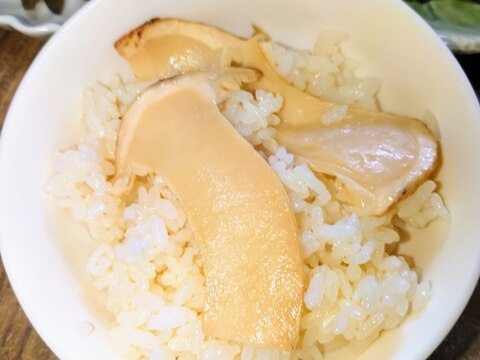 白だしと醤油☆松茸ご飯